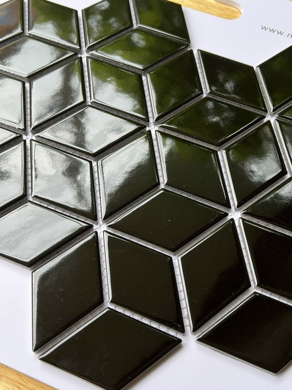 Gạch trang trí lục giác cắt cạnh đen