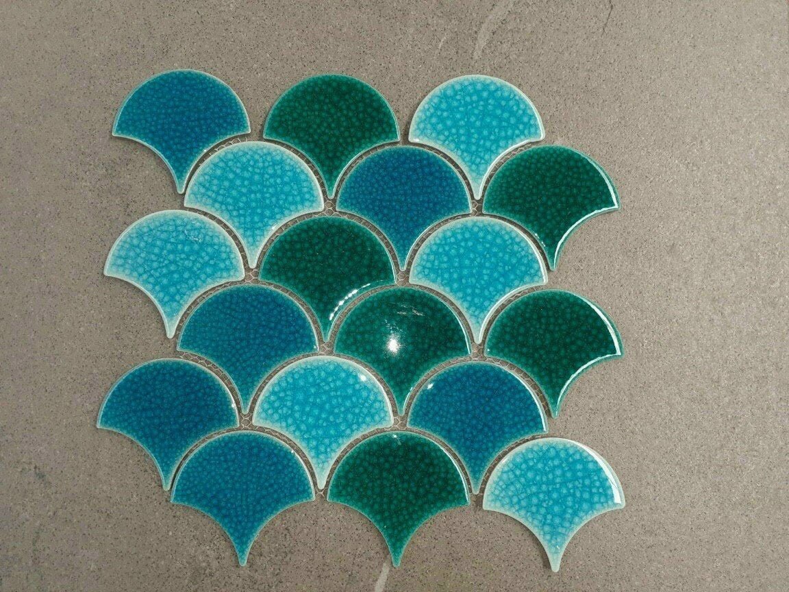 Gạch vảy cá men rạn màu trộn