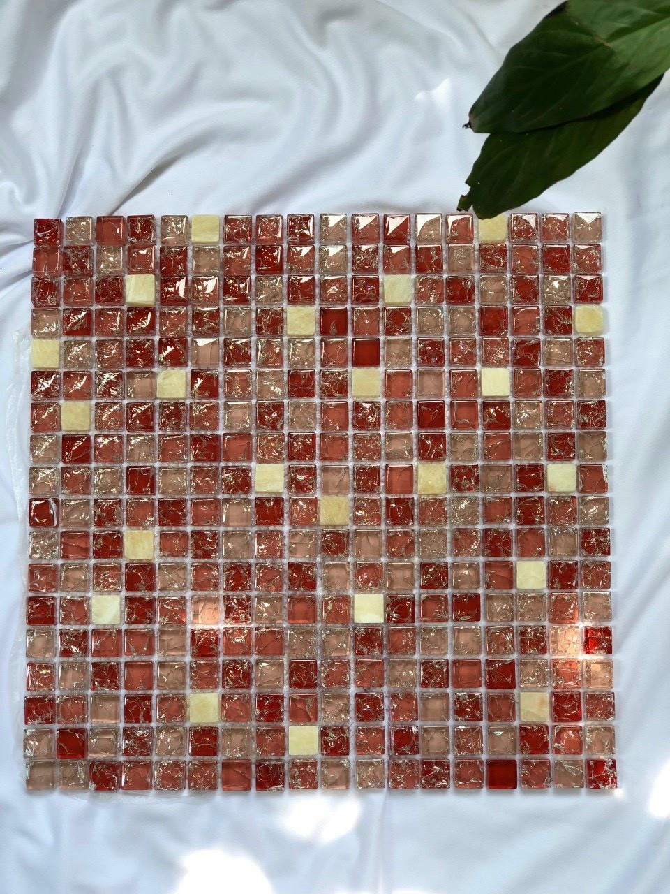 Gạch mosaic thủy tinh cao cấp