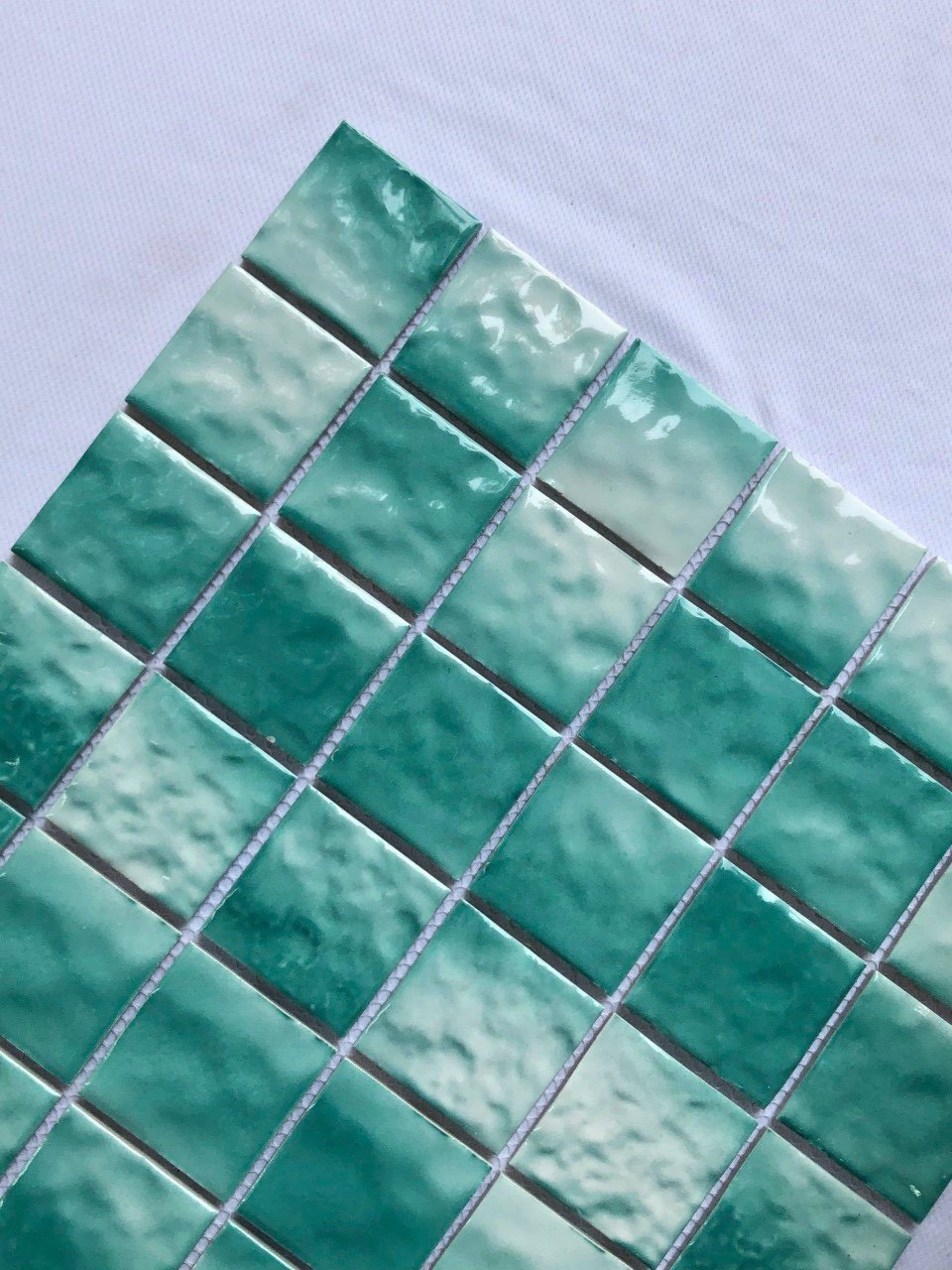 Gạch mosaic gốm sóng